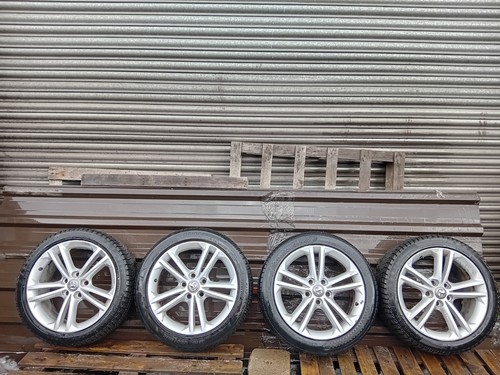 Vauxhall insignia sri mk1 - insignia, a