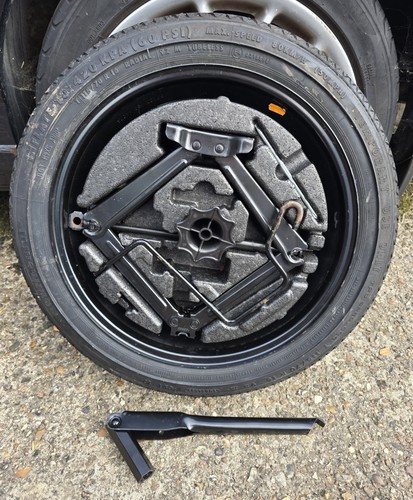 Vauxhall astra spare wheel - j,
